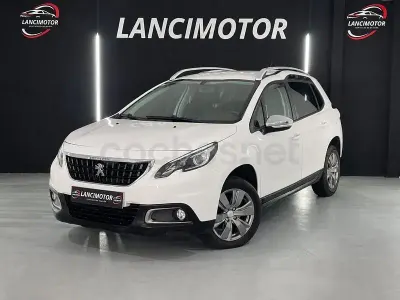 Usado Peugeot 2008 Allure 110 CV (80 kW) 2018 Blanco SUV