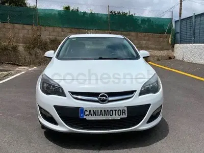Usado Opel Astra Elegance 140 CV (102 kW) 2018 Blanco Berlina