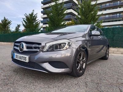 Beige Usado 2013 Mercedes A180 Urban Berlina | 13.800 € (Precio justo)