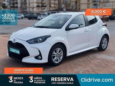 Blanco Usado 2021 Toyota Yaris Hybrid Active Utilitario | 14.490 € (Super precio)
