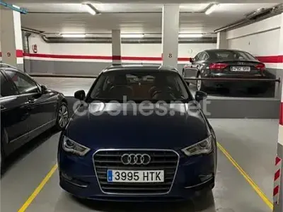 Usado Audi A3 Attraction 105 CV (77 kW) 2013 Azul Berlina