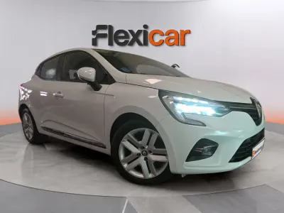 Usado Renault Clio V Business 100 CV (73 kW) 2021 Blanco Berlina