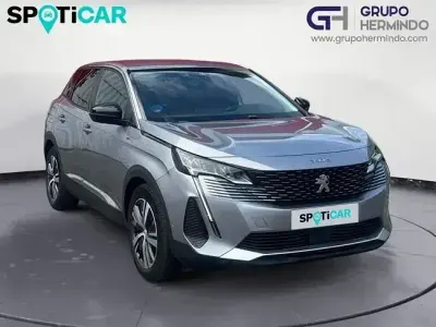 Używany Peugeot 3008 Allure 225 KM (165 kW) 2023 Szary SUV