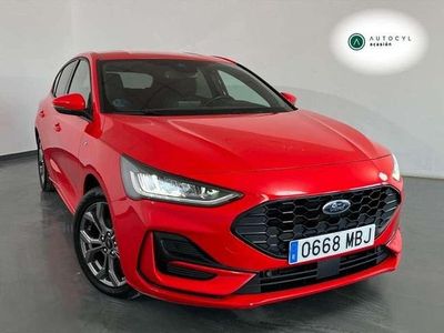 Usado Ford Focus Active 125 CV (91 kW) 2022 Rojo Berlina