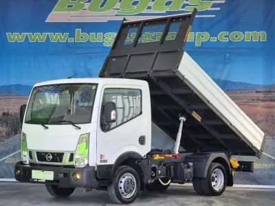 Usado Nissan Cabstar 131 CV (96 kW) 2018 Blanco Pickup/Camioneta