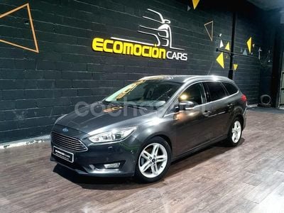 Gris / plata Usado 2016 Ford Focus Familiar | 6999 € (Precio justo)