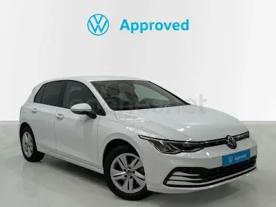 Usado VW Golf VIII Life 110 CV (80 kW) 2022 Blanco Berlina