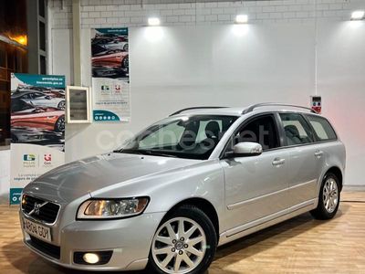Gris / plata Usado 2009 Volvo V50 Momentum Familiar | 4490 € (Buen precio)