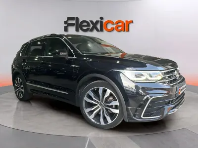 Usado VW Tiguan R-line 200 CV (147 kW) 2021 Negro SUV