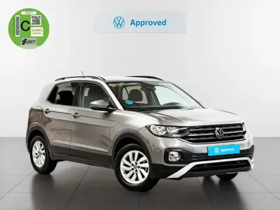 Usado VW T-Cross Advance 110 CV (80 kW) 2021 Gris / plata SUV