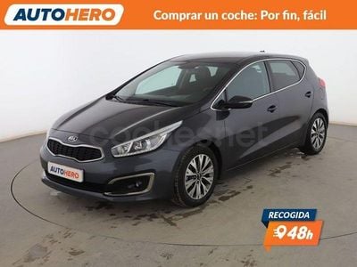 Usado Kia Ceed GT 136 CV (100 kW) 2015 Gris / plata Berlina