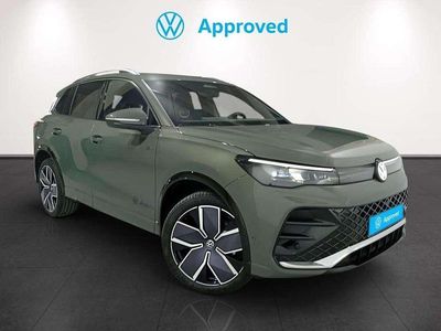 Usado VW Tiguan R-line 150 CV (110 kW) 2025 Verde SUV