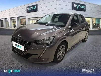 Usado Peugeot 208 Active 101 CV (74 kW) 2022 Gris Utilitario