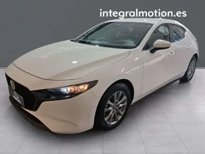 Usado Mazda 3 Prime-Line 140 CV (102 kW) 2025 Blanco Berlina