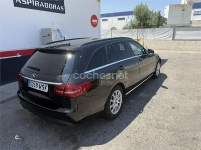 Usado Mercedes C200 150 CV (110 kW) 2019 Negro Familiar