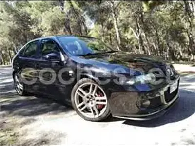 Usado Seat Leon CUPRA 210 CV (154 kW) 2004 Negro Utilitario