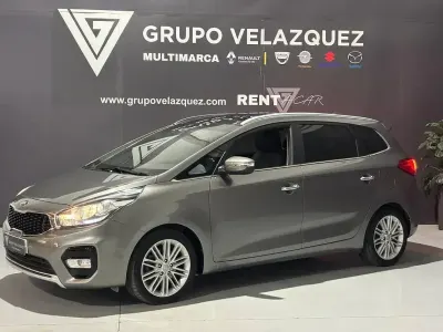Usado Kia Carens 115 CV (84 kW) 2018 Gris Monovolumen