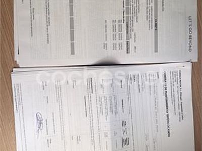 Usado Toyota Corolla Style 122 CV (89 kW) 2021 Rojo Berlina