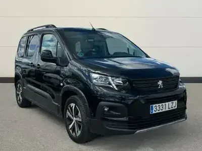 Begagnad Peugeot Rifter GT 130 HK (95 kW) 2022 Svart Minibuss