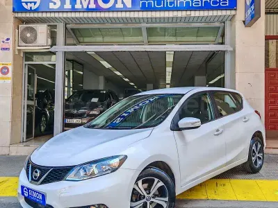 Używany Nissan Pulsar Acenta 115 KM (84 kW) 2016 Biały Hatchback