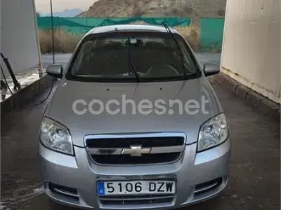 Usado Chevrolet Aveo LS 94 CV (69 kW) 2006 Gris / plata Berlina