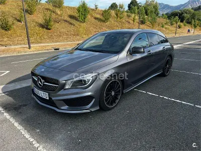 Usado Mercedes CLA220 Shooting Brake AMG line 177 CV (130 kW) 2016 Gris / plata Familiar