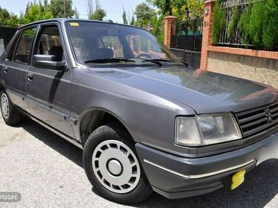 Usado Peugeot 309 68 CV (50 kW) 1989 Gris Utilitario