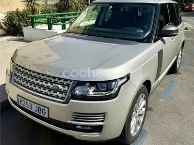 Begagnad Land Rover Range Rover Vogue 340 HK (250 kW) 2014 Beige SUV