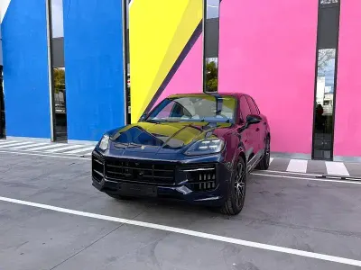 Usado Porsche Cayenne E-Hybrid Black Edition 470 CV (345 kW) 2026 Azul SUV