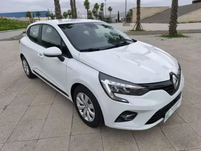 Usado Renault Clio V Business 67 CV (49 kW) 2021 Blanco Utilitario