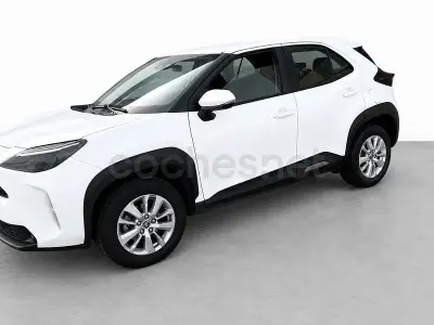 Usado Toyota Yaris Cross Active 116 CV (85 kW) 2022 Blanco SUV
