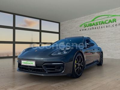 Porsche Panamera 4