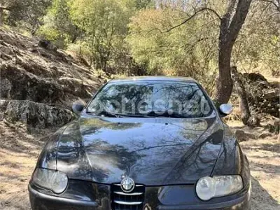 Usado Alfa Romeo 147 Distinctive 120 CV (88 kW) 2004 Negro Utilitario