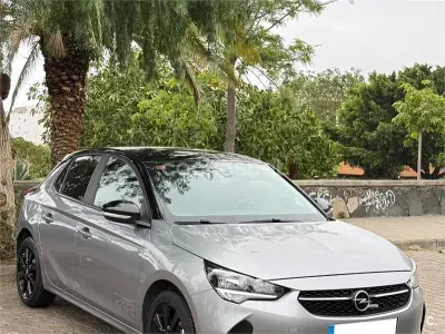 Usado Opel Corsa Elegance 75 CV (55 kW) 2021 Blanco Utilitario