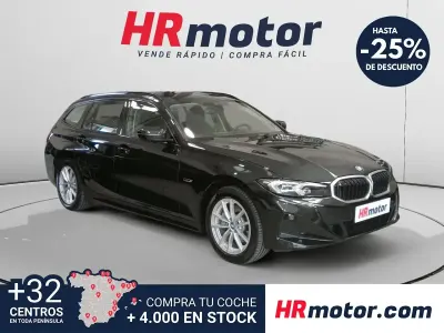 Usado BMW 330e 292 CV (214 kW) 2023 Negro Familiar