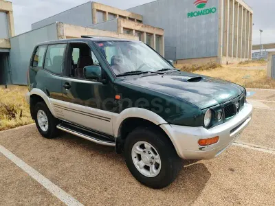 Usado Nissan Terrano SE 125 CV (91 kW) 1998 Verde SUV