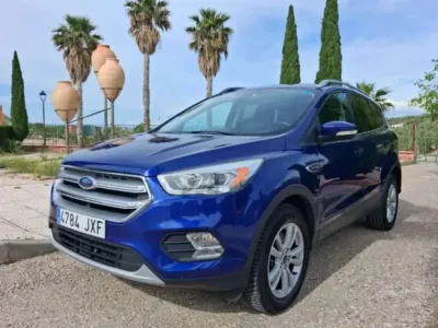 Usado Ford Kuga Titanium 120 CV (88 kW) 2017 SUV
