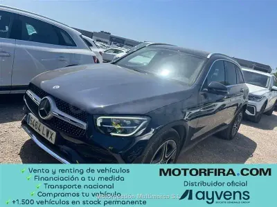Käytetty Mercedes GLC300 245 HP (180 kW) 2022 Sininen Katumaasturi