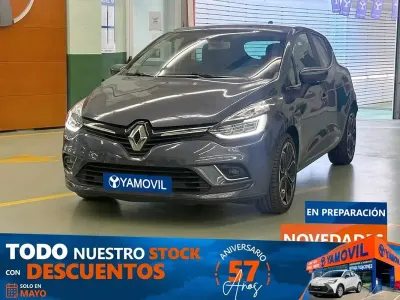 Usado Renault Clio IV Zen 90 CV (66 kW) 2018 Gris Utilitario