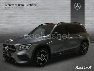 Gris / plata Usado 2023 Mercedes GLB200 SUV | 48.500 € (Caro)