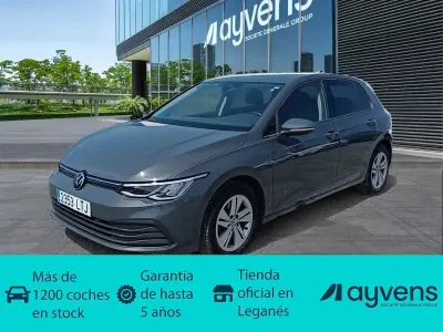 Usado VW Golf VIII Life 110 CV (80 kW) 2021 Gris Berlina