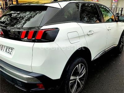 Usado Peugeot 3008 Allure 130 CV (95 kW) 2019 Blanco SUV