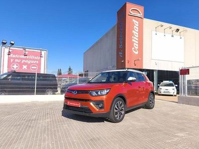 Usado Ssangyong (KGM) Tivoli Limited 163 CV (119 kW) 2019 Naranja SUV