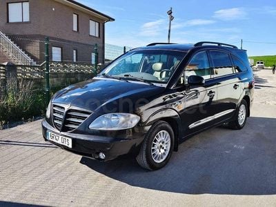 Usado Ssangyong (KGM) Rodius 165 CV (121 kW) 2005 Negro Monovolumen