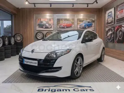 Usado Renault Mégane 225 CV (165 kW) 2009 Blanco Berlina