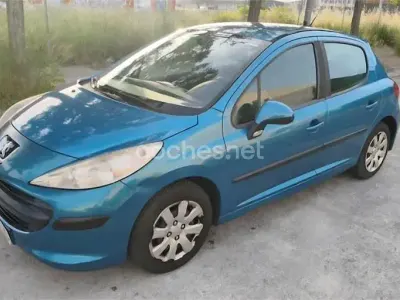 Usado Peugeot 207 90 CV (66 kW) 2007 Azul Berlina