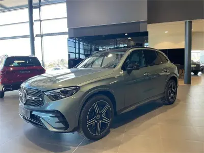 Ny Mercedes GLC220 197 HK (144 kW) 2026 Grön SUV