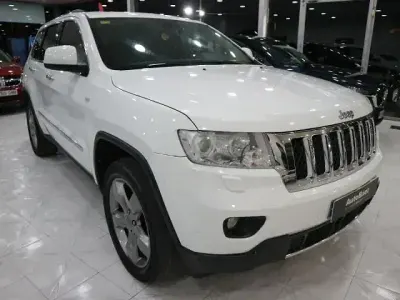 Używany Jeep Grand Cherokee Overland 250 KM (183 kW) 2017 Biały SUV
