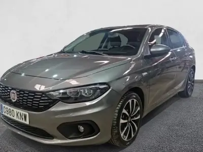 Usado Fiat Tipo Lounge 95 CV (69 kW) 2018