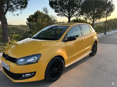 Usado VW Polo Advance 105 CV (77 kW) 2011 Amarillo Utilitario
